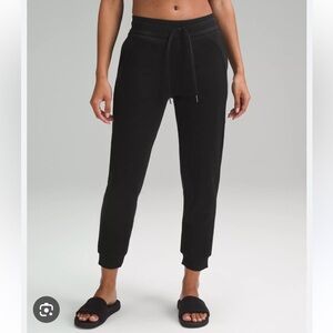 Lululemon Scuba Joggers Size 0